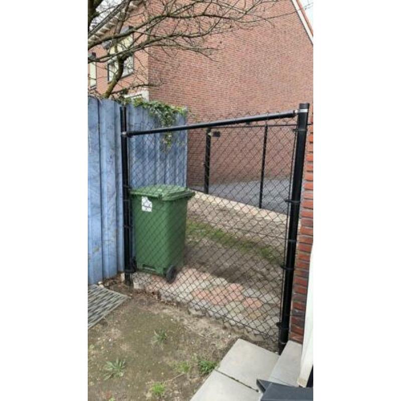 Hekwerk is van nieuwbouw
