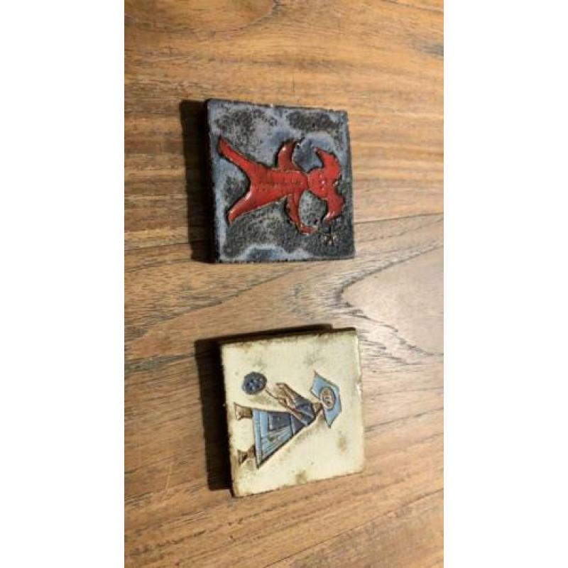 2 kleine sier wandtegeltjed