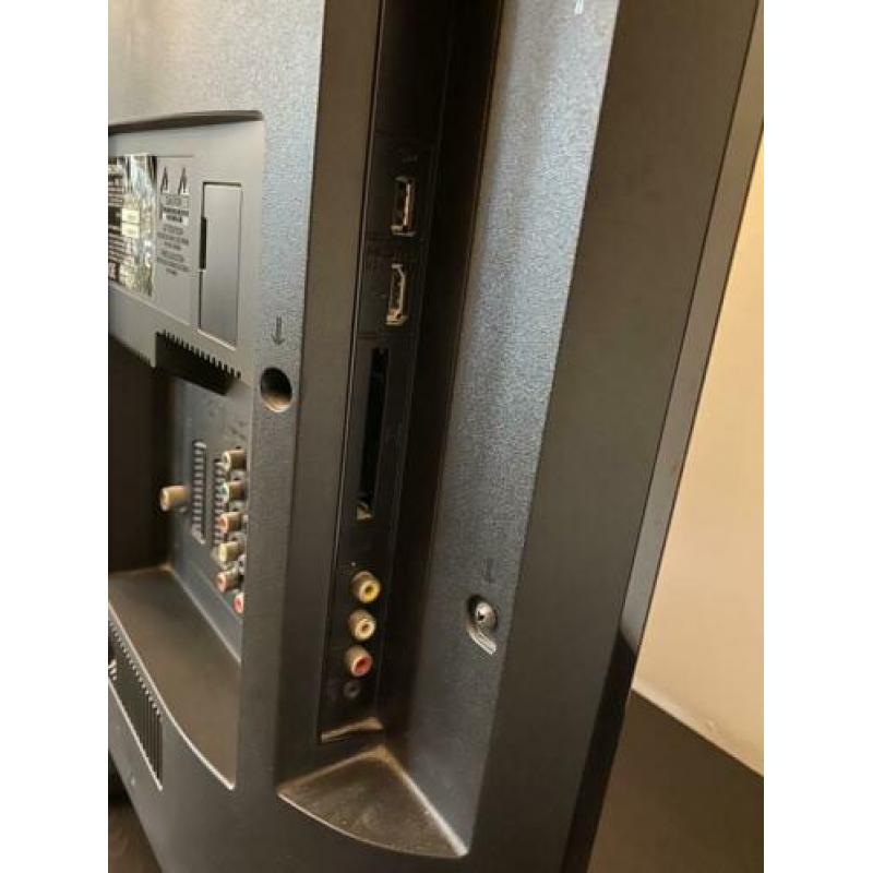 Sony Bravia LCD tv 37inch 94cm