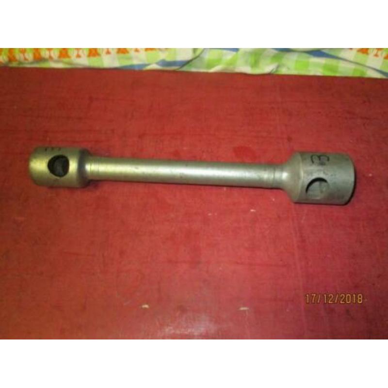 Te koop: Wielmoersleutel maat 38