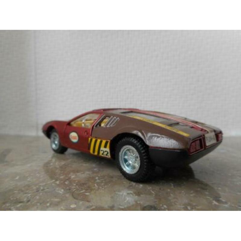 De Tomaso Mangusta / Pilen M-284 1:43