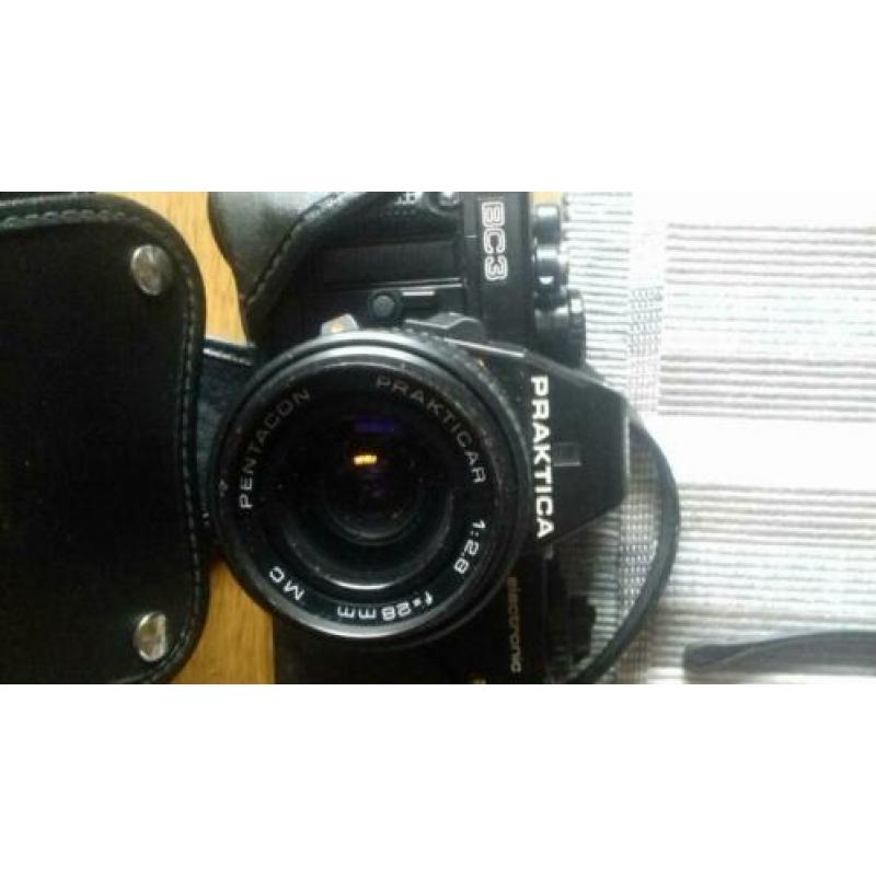 Foto camera practica BC3 Electronic met tasje