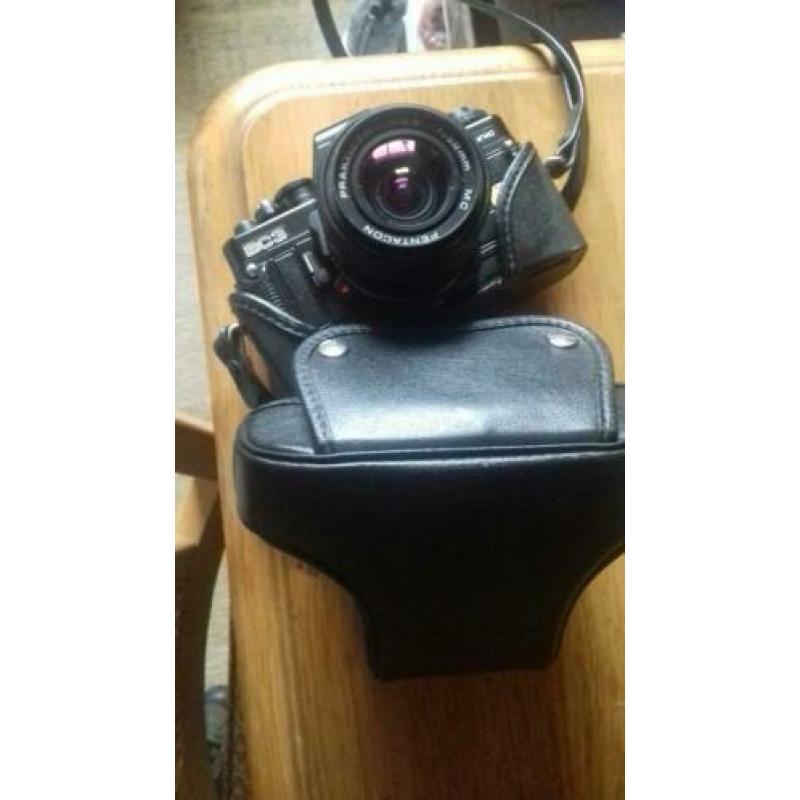 Foto camera practica BC3 Electronic met tasje