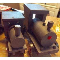 2 leuke vintage houten treinen