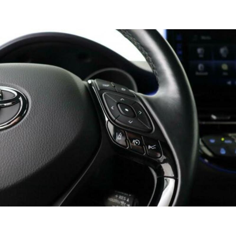 Toyota C-HR 1.8 Hybrid Bi-Tone Plus | Navigatie | Treeplanks
