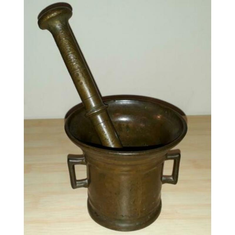 18e eeuwse bronzen Vijzel met originele stamper