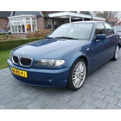 BMW 3-Serie 2.2 I 320 2001 Blauw