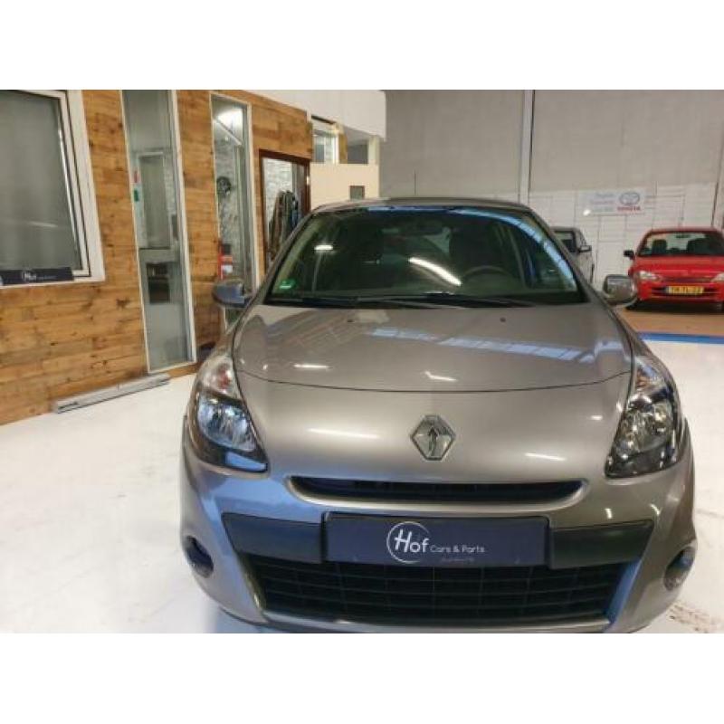 Zeer nette Renault clio 1.2 authentique 65296 km! Nieuwe apk