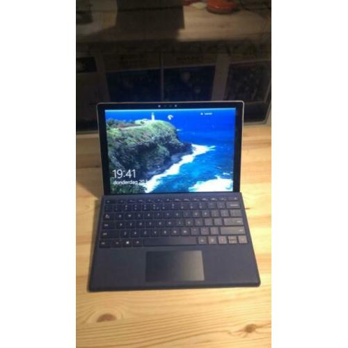 surface pro 4 i5 8gb RAM