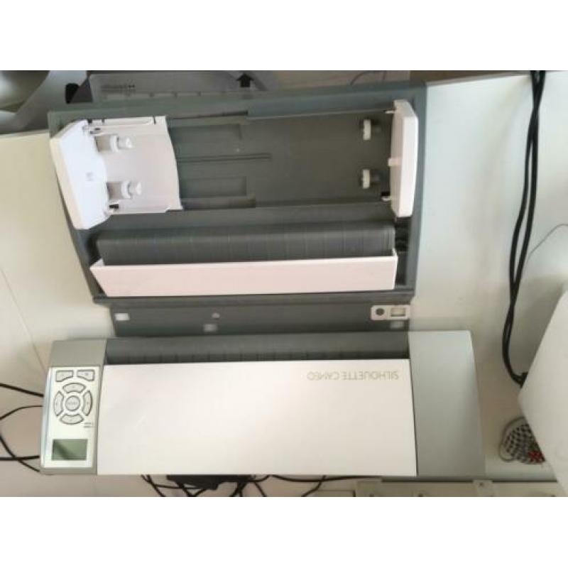 Silhouette cameo 1 plotter