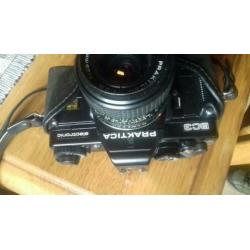 Foto camera practica BC3 Electronic met tasje
