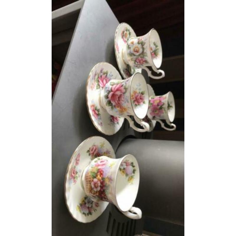 Royal Albert kop en schotels