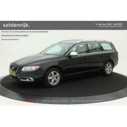 Volvo V70 2.5T Summum Automaat *Orig NL* | Xenon | Climate c