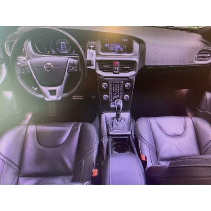 Volvo V40 T4 R-Design Line leer Panodak RTI Aut.