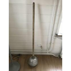een mooie oude wasstamper - was stamper