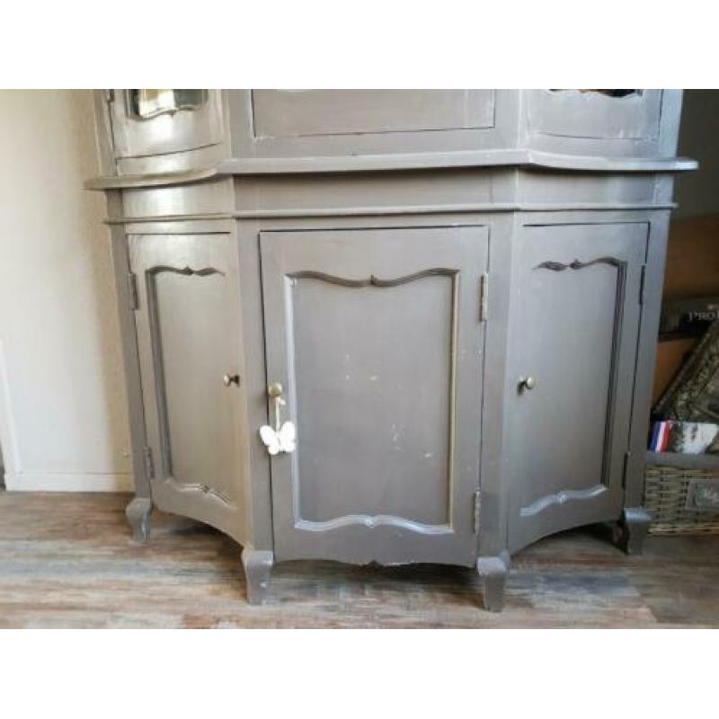Brocante servieskast in twee delen