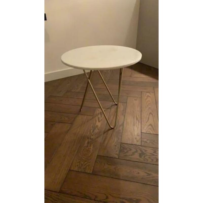 Sissy-boy marmeren bijzettafel