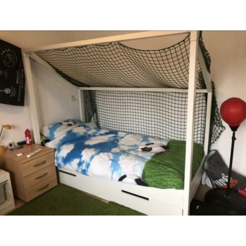 WOOOD voetbalbed met net en twee grote lades