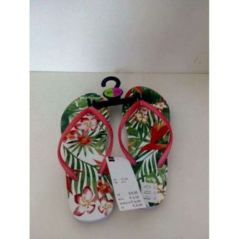 Slippers. Maat 37/38. Nieuw! Met prijskaartje