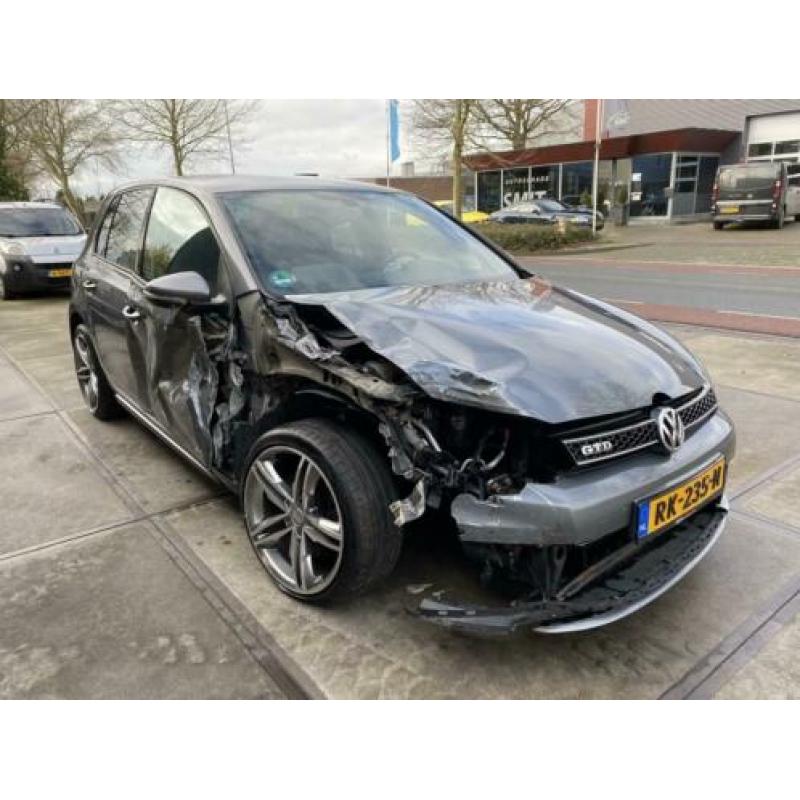 Volkswagen Golf 2.0 GTD 5 Deus Automaat (bj 2011)