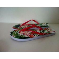 Slippers. Maat 37/38. Nieuw! Met prijskaartje