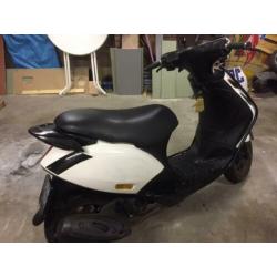 Piaggio zip 4 takt bouwjaar 2014