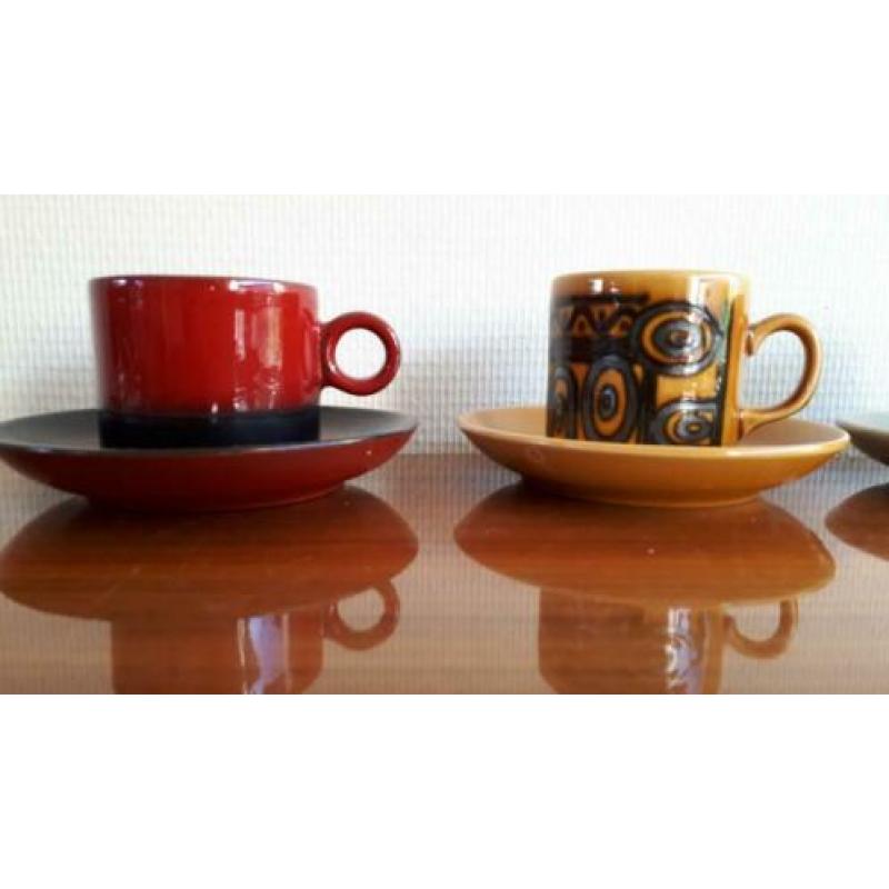4 retro kop en schotels