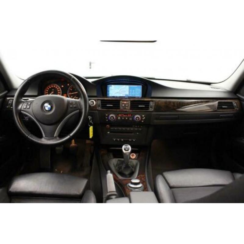 BMW 3 Serie 320i 170PK Xenon Navi Half Leer PDC Clima