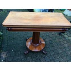 hollandse antieke speel / tafel