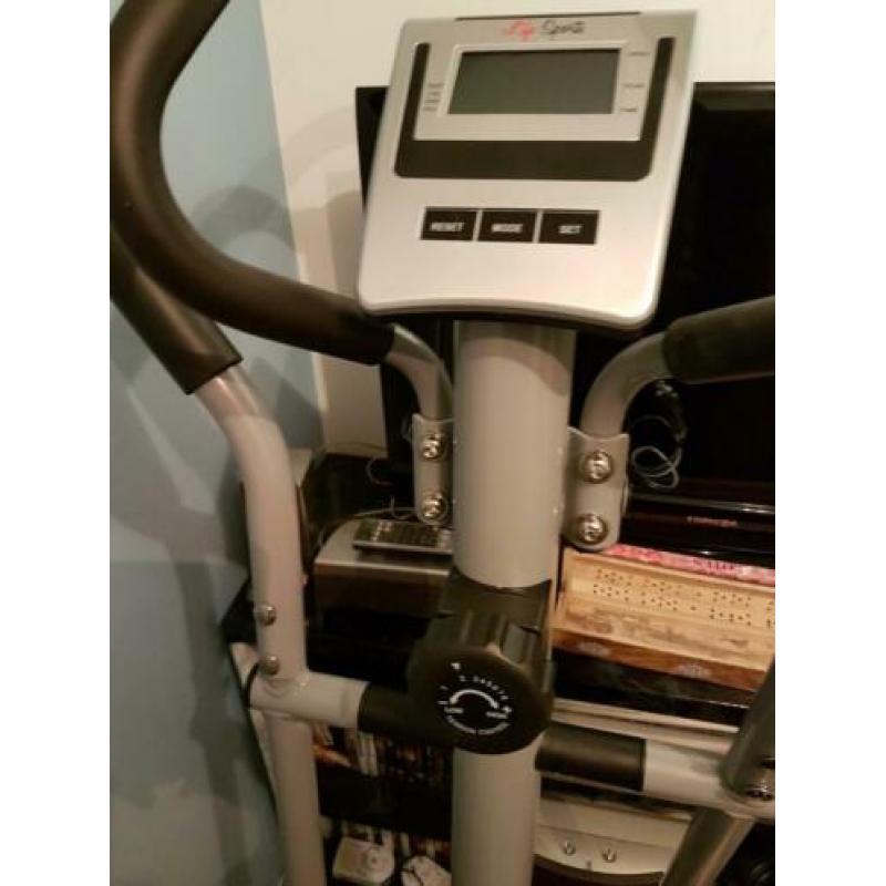 Crosstrainer zo goed als nieuw