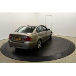 BMW 3 Serie 320i 170PK Xenon Navi Half Leer PDC Clima