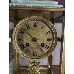 Antieke Franse empire pendule, eerste helft 19e eeuw.