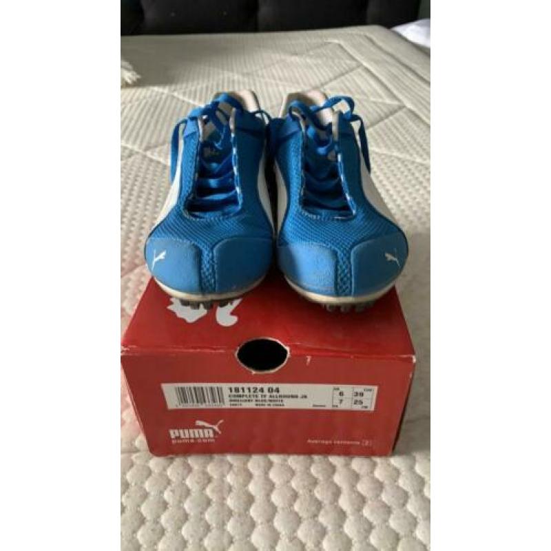 Puma allround JR track schoenen met spikes