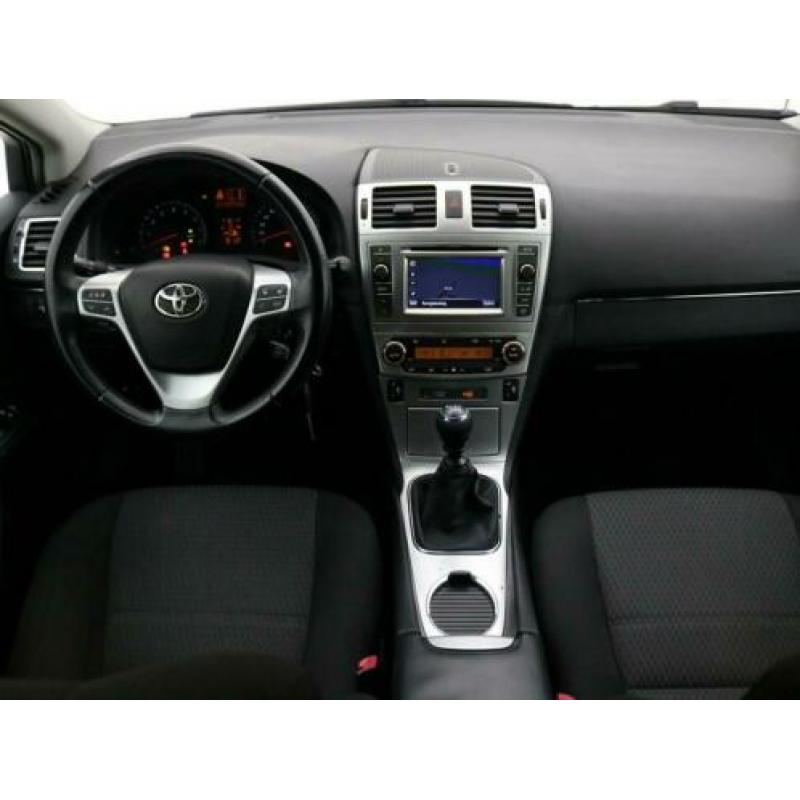 Toyota Avensis Wagon 1.8 VVTi Business Limited | Navigatie |