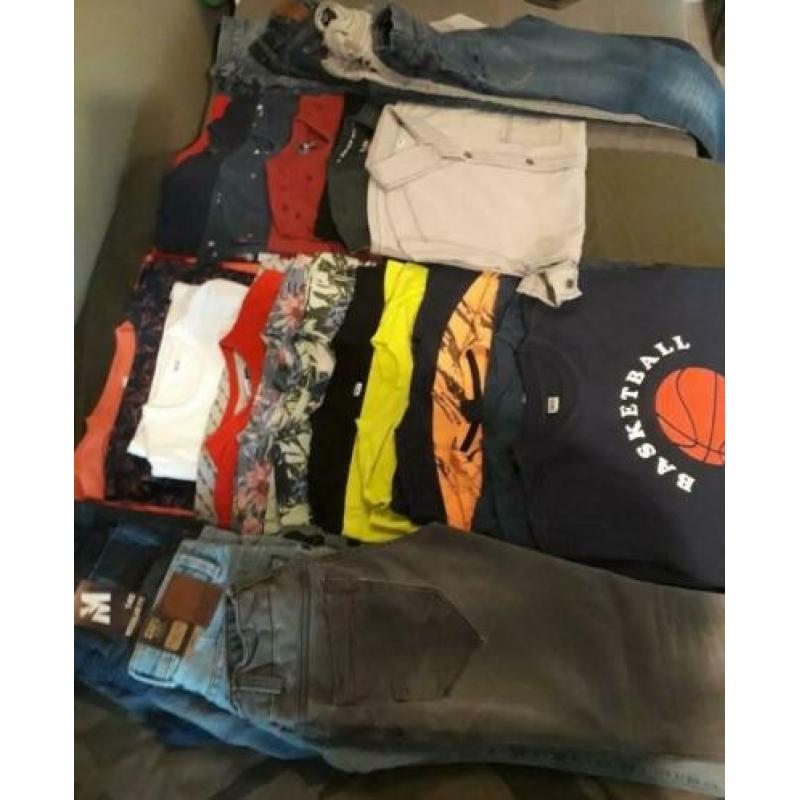 Jongens kleding maat 146-152