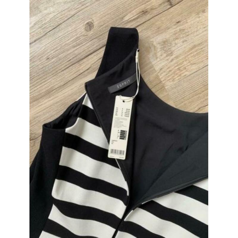 Mooie zomerjurk van Esprit maat 36