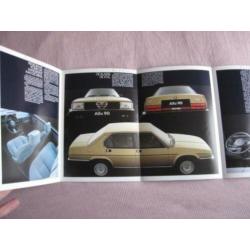 Uitvouw Folder ALFA ROMEO in zeer mooie staat. NL 8412.133 z