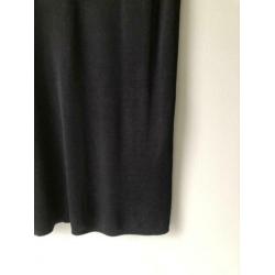 Zwarte jurk Cos met op de schouders metalen kettingen, Large