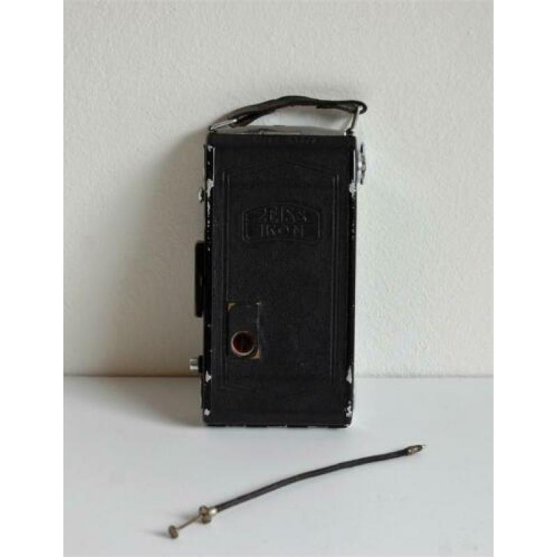 Oude ZEISS IKON fotocamera.