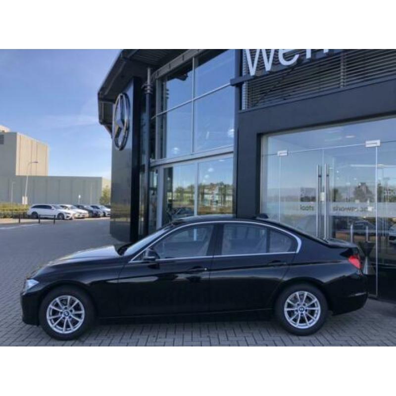 BMW 3 Serie 320i Executive | Luxury-line | Sportstoelen | Le