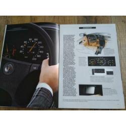 Saab 900 folder met 39 pagina's ! uit 1986