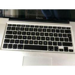 Oude MacBook Pro + oplader