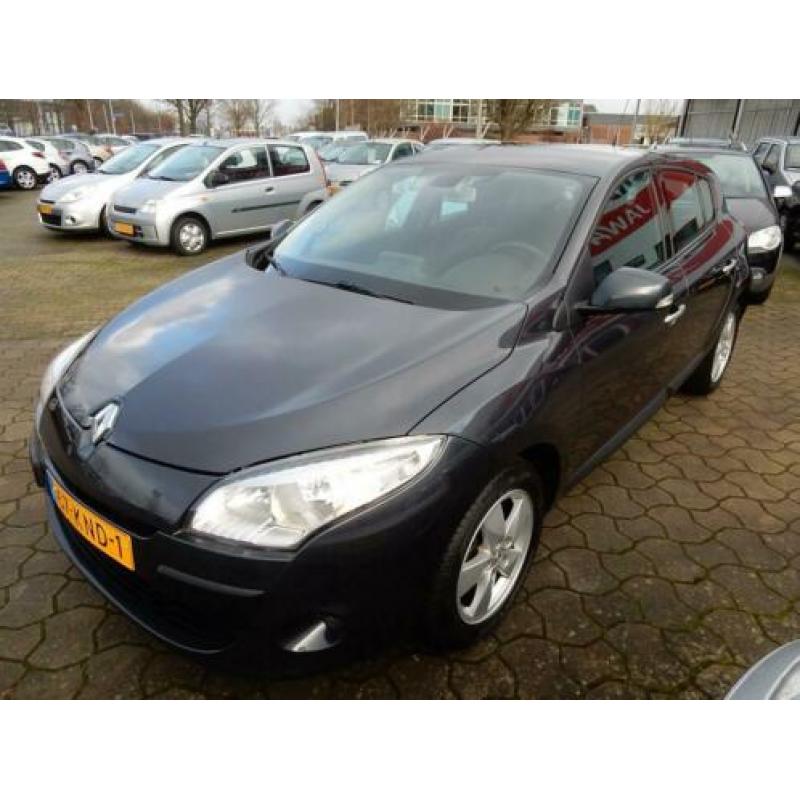 Renault Mégane 2.0 Dynamique / Automaat / Navi / (bj 2010)