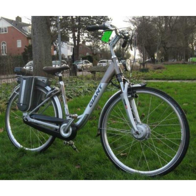 Giant Twist Go Double elektrische damesfiets 46 cm nexus 8 V