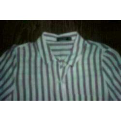 blouse mt 34 van Bershka wit met roze/blauwe streepjes