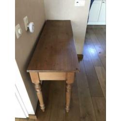 Mooie, handgemaakte sidetable (120 x 40 cm)