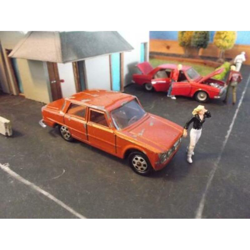 1/43 Alfa Romeo Giulia Nuova Super 1300 - Mattel Mebetoys