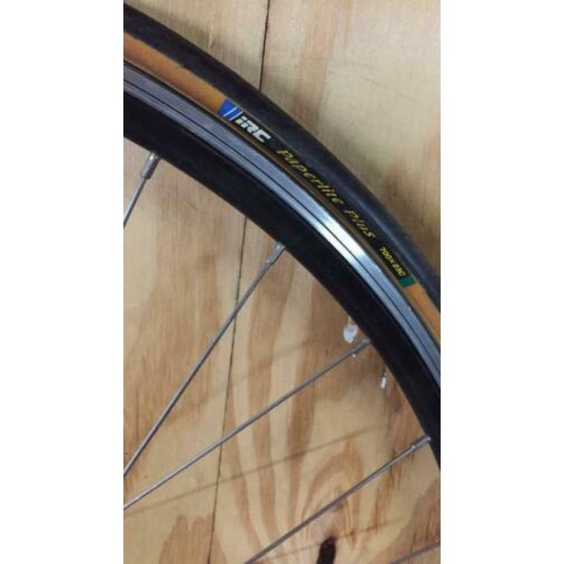Retro racefiets voorwiel nieuwstaat pro R35 Shimano