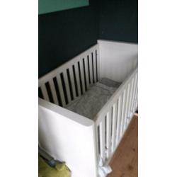 Babykamer ledikant en commode babypark