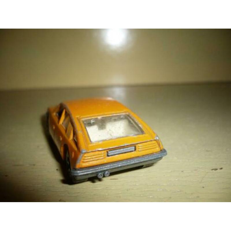 Mie18> oude matchbox bmc 1800 pininfarina 1969 lesney 01